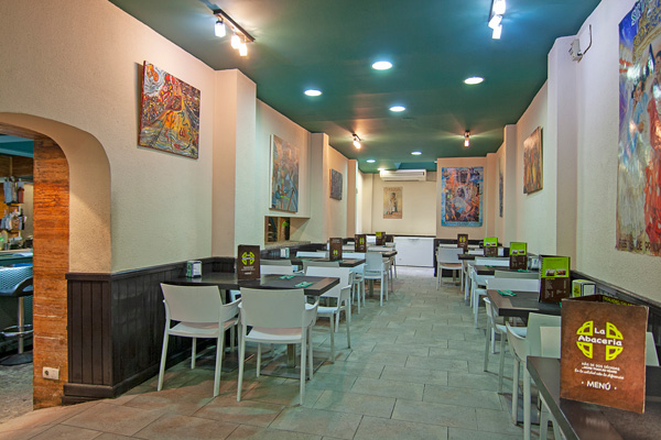qodef-ls-gallery-img